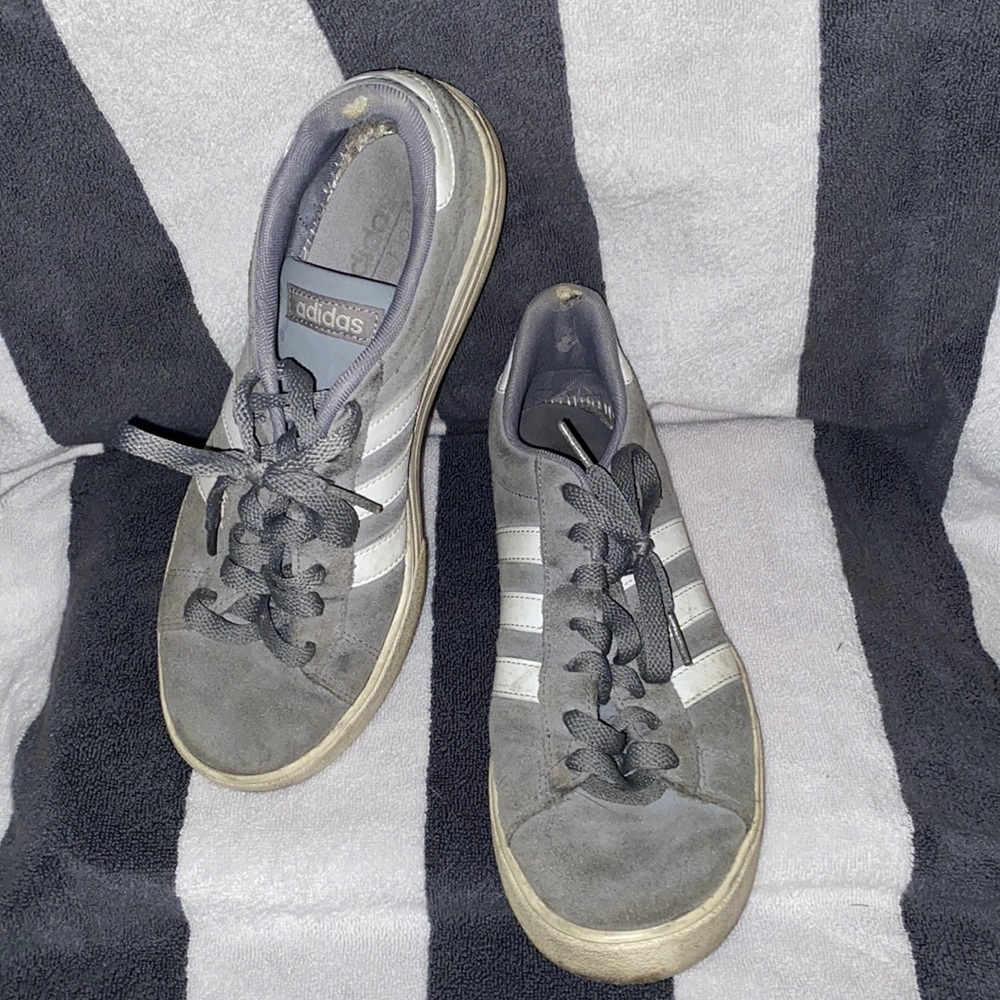 adidas skateboarding tennis shoes grey suede 8.5 mens / 10.5 womens